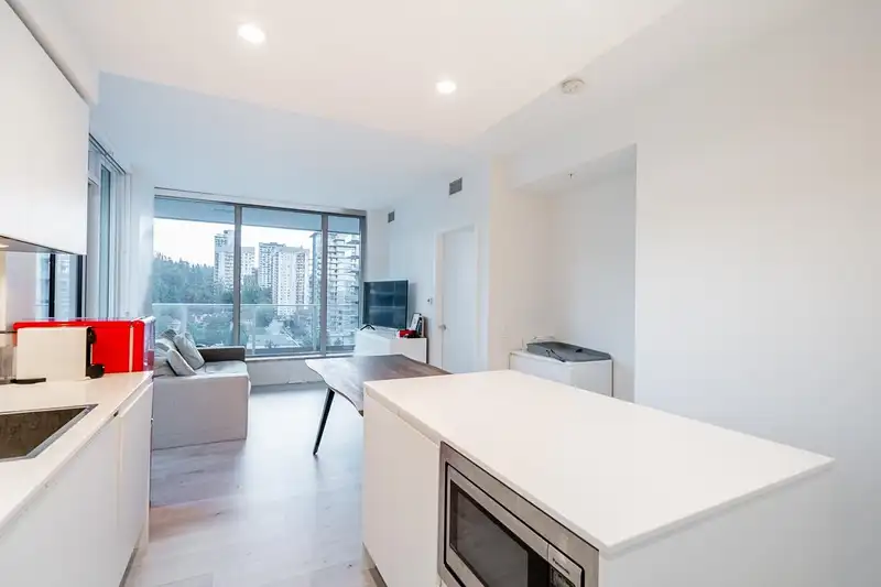701 3833 EVERGREEN PLACE - photo 4 of 39