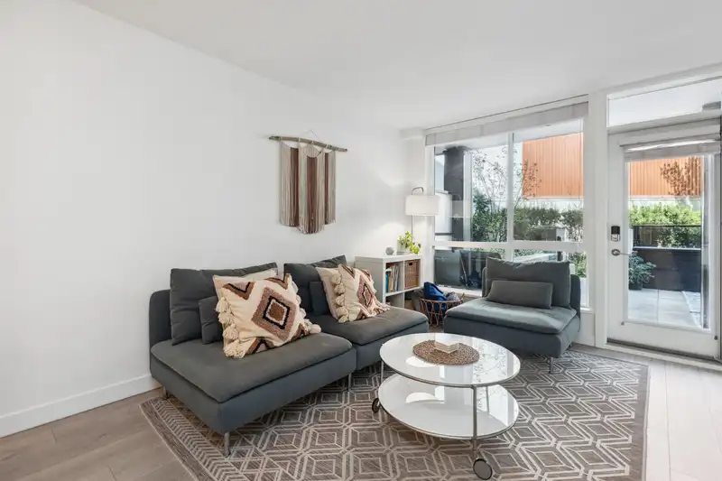 107 128 E 8TH STREET - photo 4 of 39