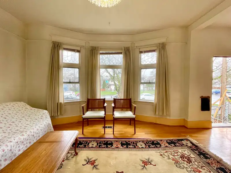 2250 E PENDER STREET - photo 3 of 26