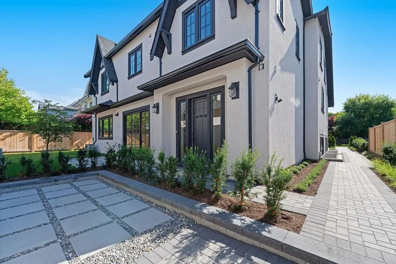 6841 CYPRESS STREET - photo 4 of 16