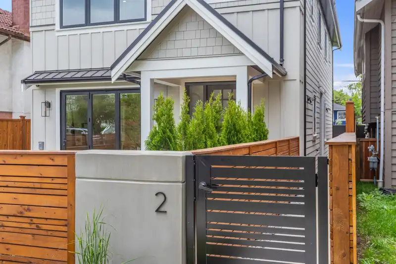 2 2258 NAPIER STREET - photo 3 of 36