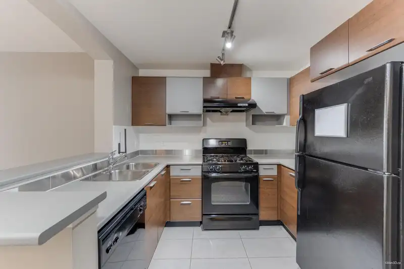 201 9233 FERNDALE ROAD - photo 2 of 15