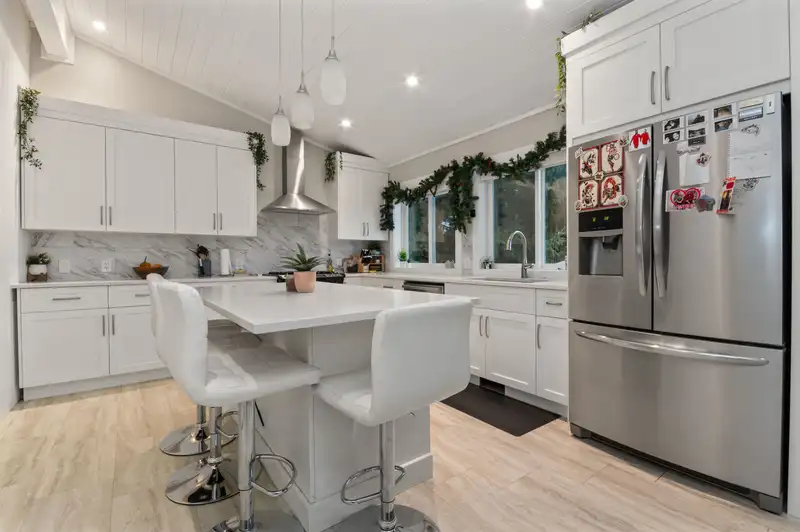 46022 CLARKE DRIVE - photo 4 of 38