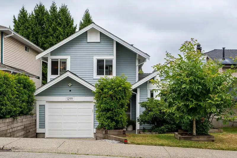 1299 JORDAN STREET - photo 1 of 40
