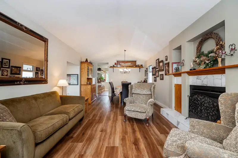 1299 JORDAN STREET - photo 3 of 40