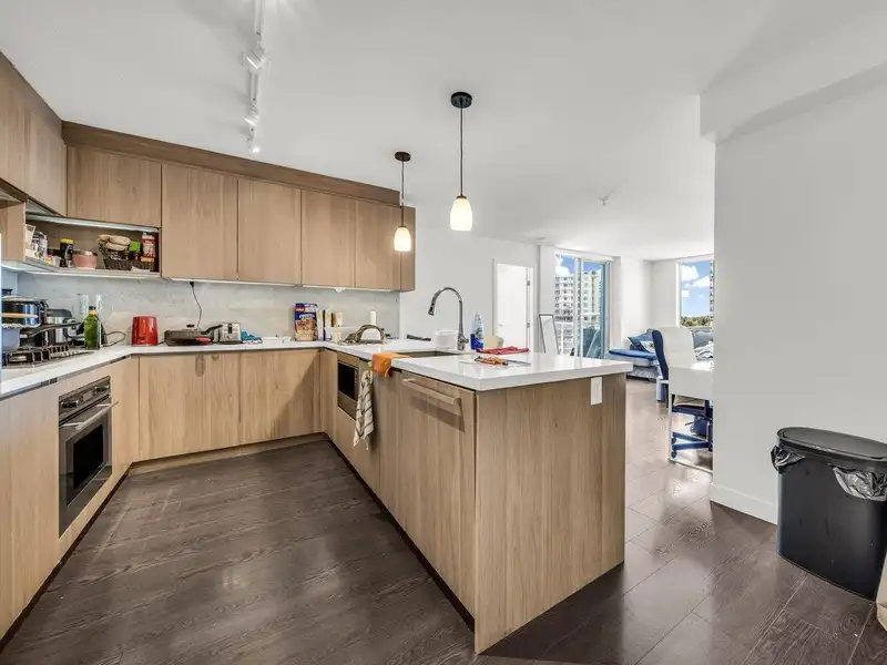 1006 13750 100 AVENUE - photo 3 of 29