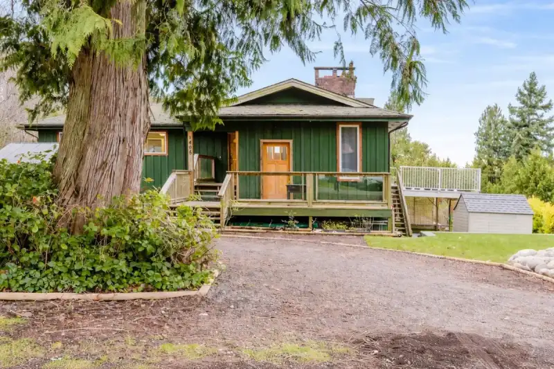 1405 VELVET ROAD - photo 1 of 32