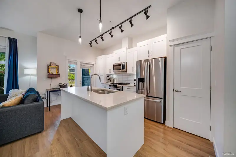 114 11077 RAVINE ROAD - photo 3 of 39