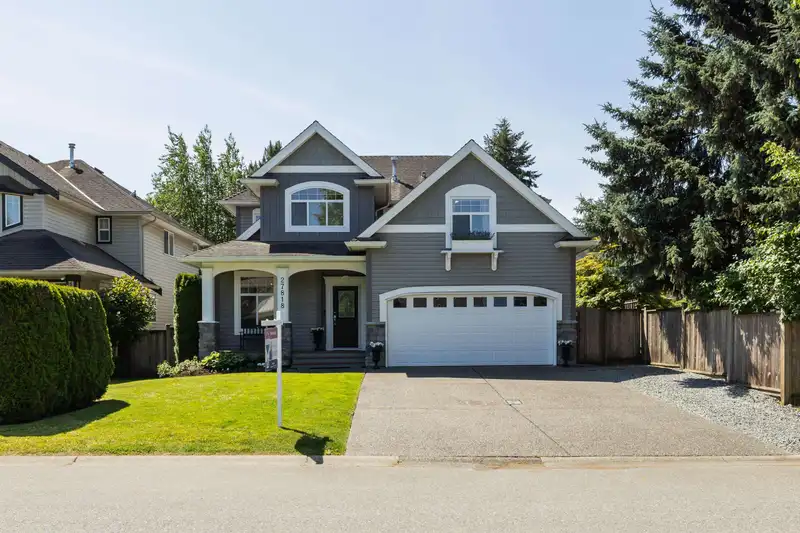 27818 JUNCTION AVENUE - photo 1 of 40