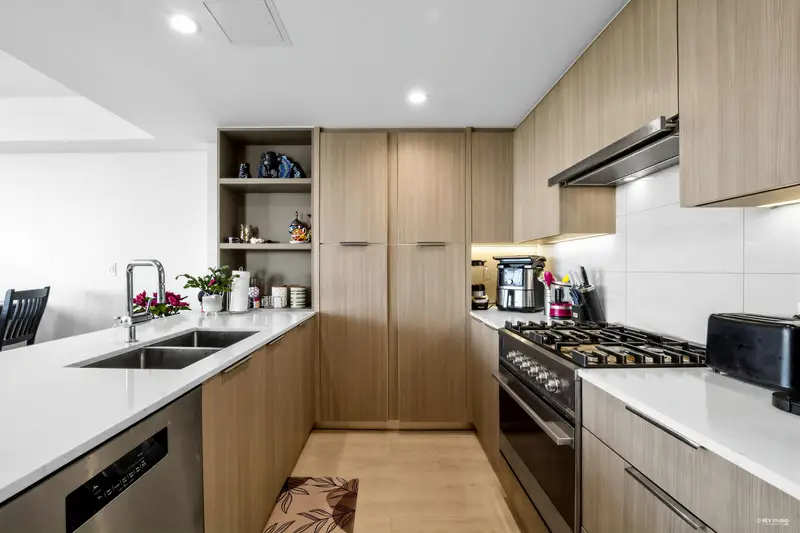 1906 1401 HUNTER STREET - photo 4 of 25