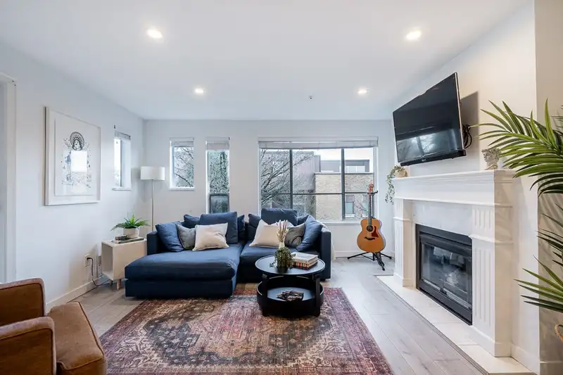 213 6475 CHESTER STREET - photo 1 of 26