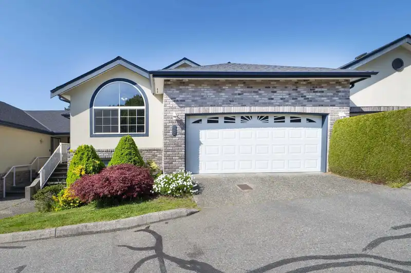 66 32777 CHILCOTIN DRIVE - photo 1 of 37