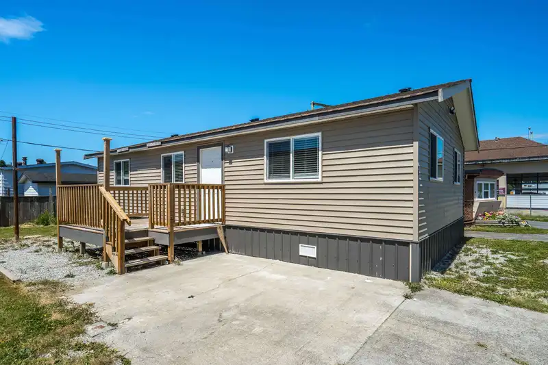 47 26892 FRASER HIGHWAY - photo 3 of 18