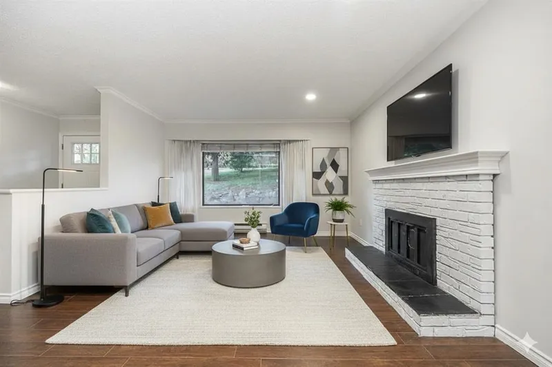 3906 200 STREET - photo 4 of 25