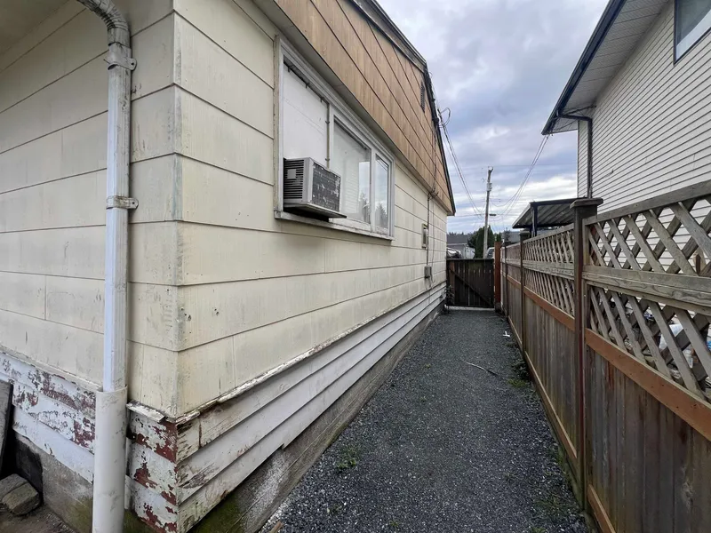 12875 114A AVENUE - photo 4 of 12