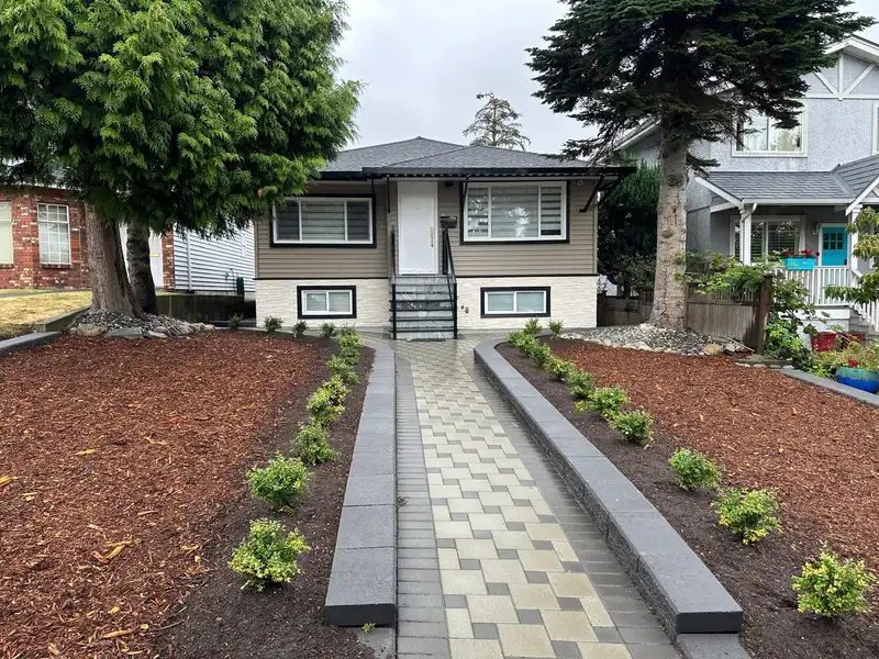 2843 E 5TH AVENUE AVENUE - photo 1 of 24