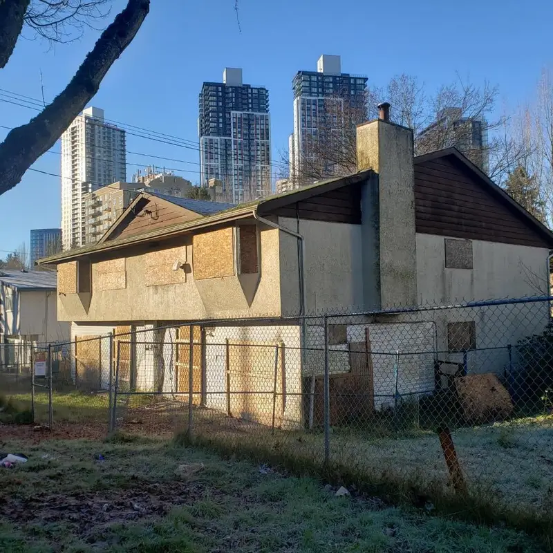 9935-9937 138 STREET - photo 1 of 9