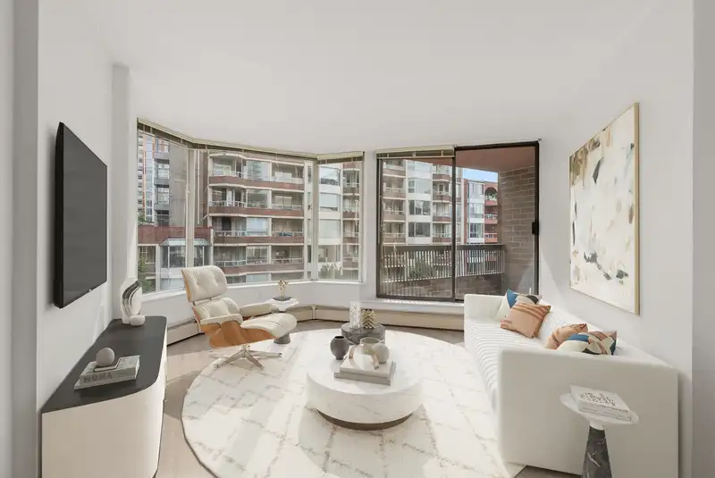 605 1333 HORNBY STREET - photo 1 of 19