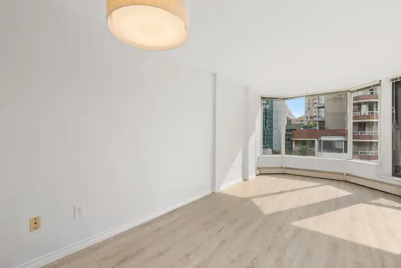 605 1333 HORNBY STREET - photo 4 of 19