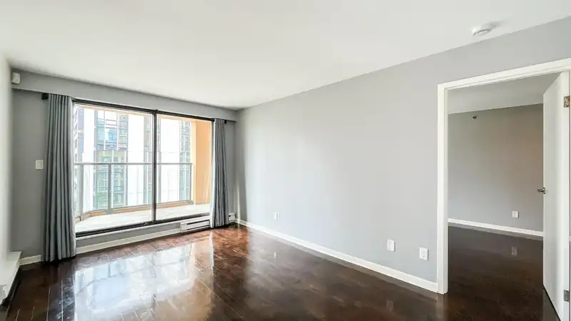 506 488 HELMCKEN STREET - photo 3 of 21