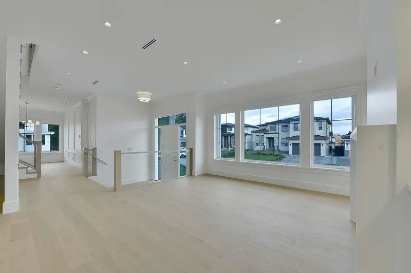 19716 32A AVENUE - photo 2 of 25