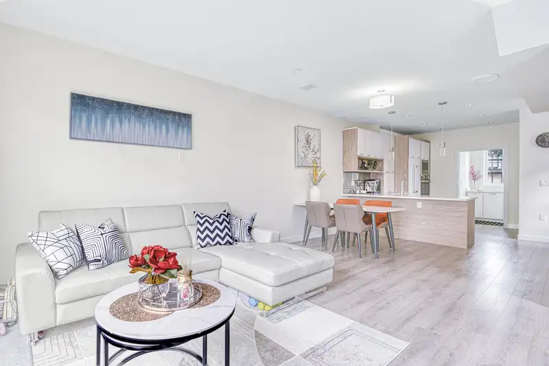 13 9800 GRANVILLE AVENUE - photo 1 of 27