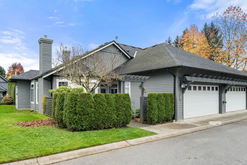 76 14909 32 AVENUE - photo 1 of 36
