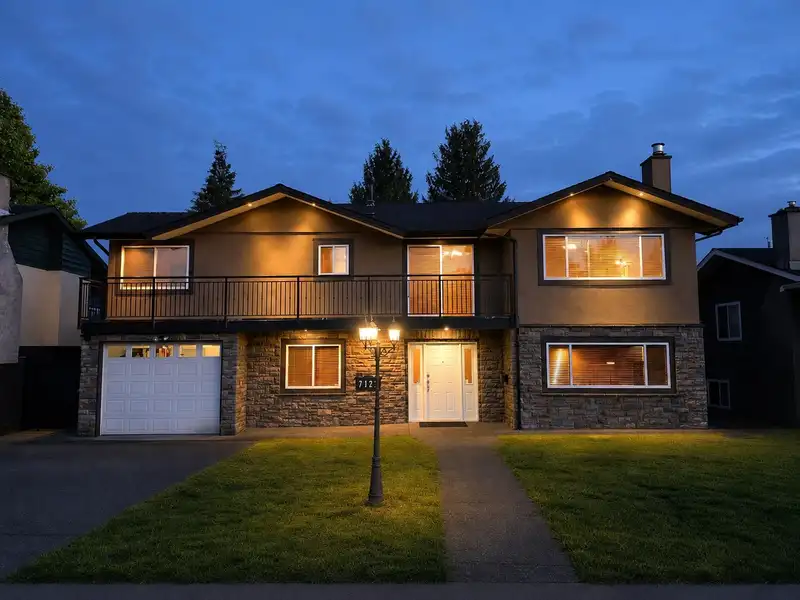 7122 PAULUS COURT - photo 1 of 40