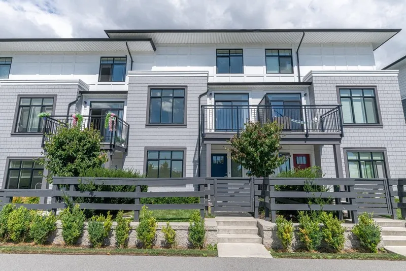 100 15255 SITKA DRIVE - photo 4 of 25