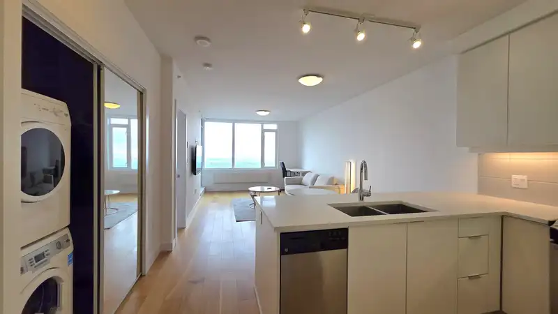 1505 9393 TOWER ROAD - photo 3 of 14