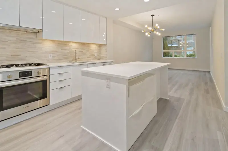 122 9233 ODLIN ROAD - photo 4 of 21