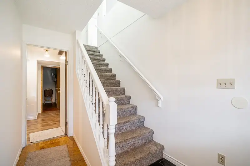 6753 137 STREET - photo 3 of 22