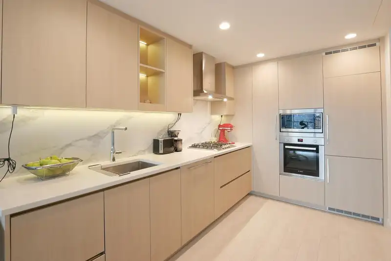 3505 4880 LOUGHEED HIGHWAY - photo 1 of 8