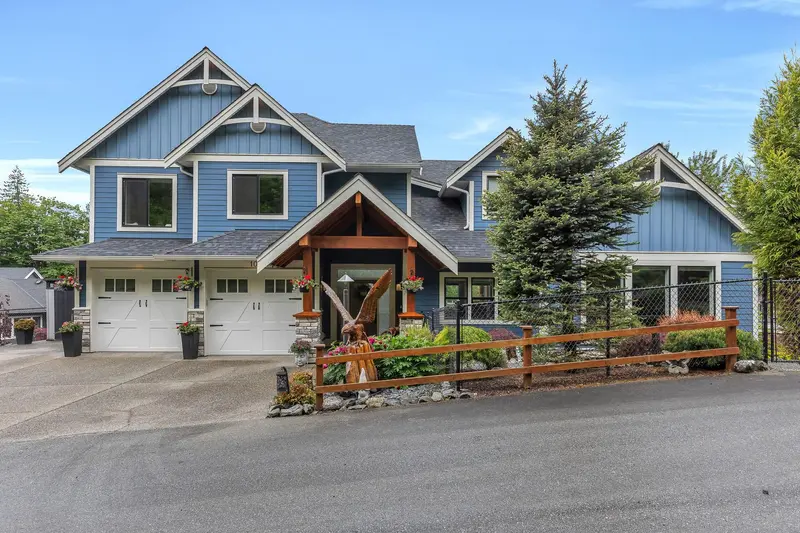 10 7854 BROOKWOOD PLACE - photo 1 of 25