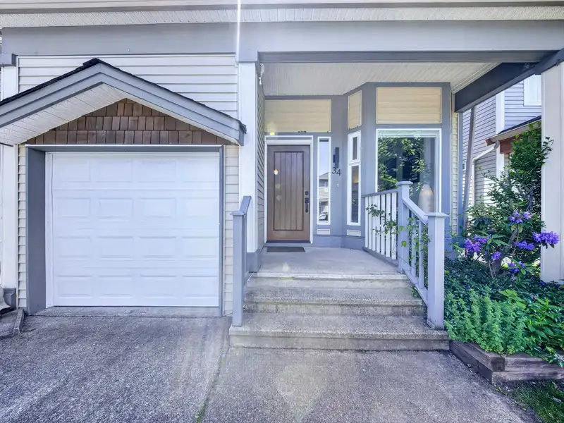 34 8888 216 STREET - photo 1 of 1