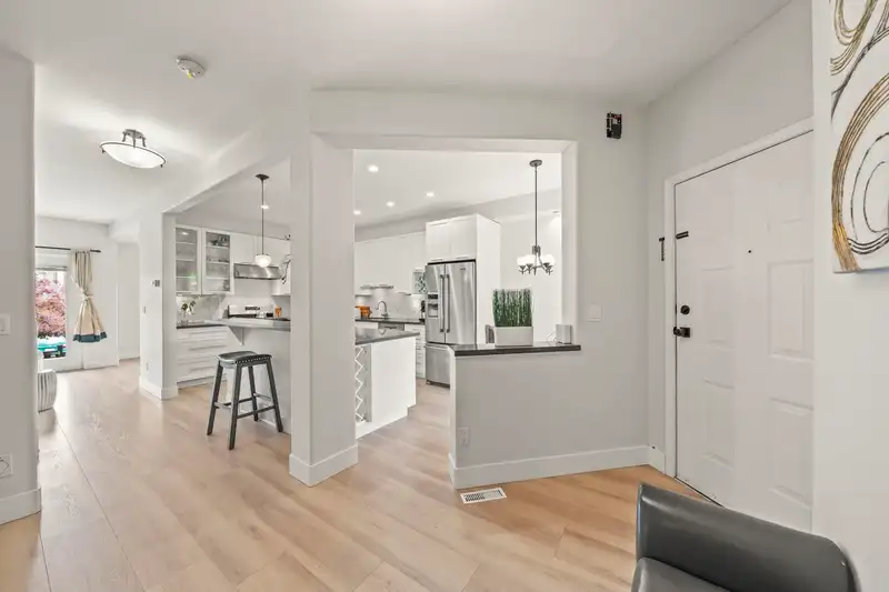 12 1765 PADDOCK DRIVE - photo 2 of 32