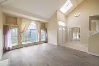 470 RIVERVIEW CRESCENT - thumbnail 4