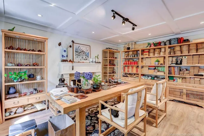 4333 LOCARNO CRESCENT - photo 4 of 25