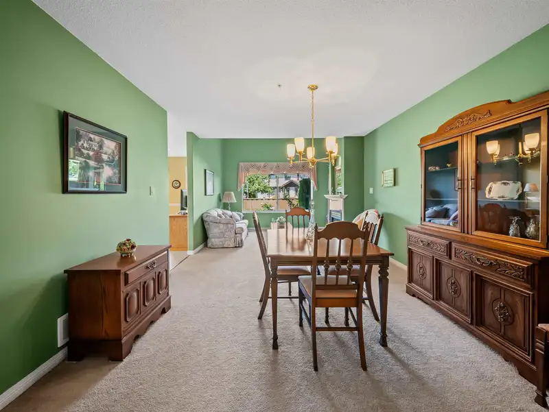 3 1370 RIVERWOOD GATE - photo 3 of 31