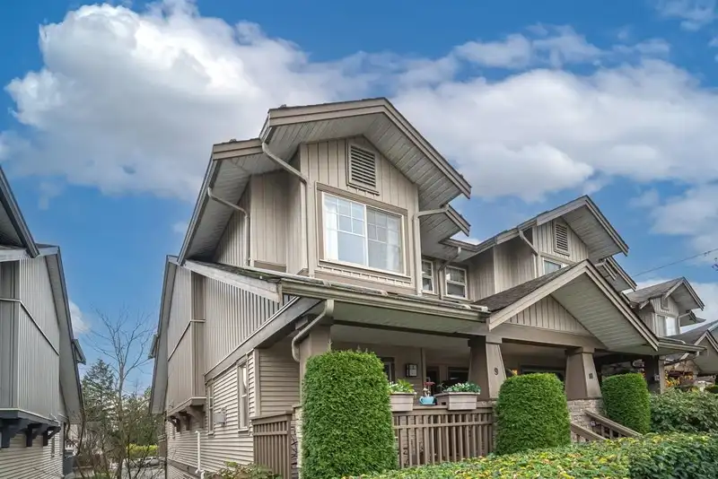 9 19250 65 AVENUE - photo 1 of 28