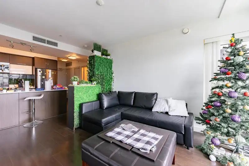 400 10020 DUNOON DRIVE - photo 2 of 16