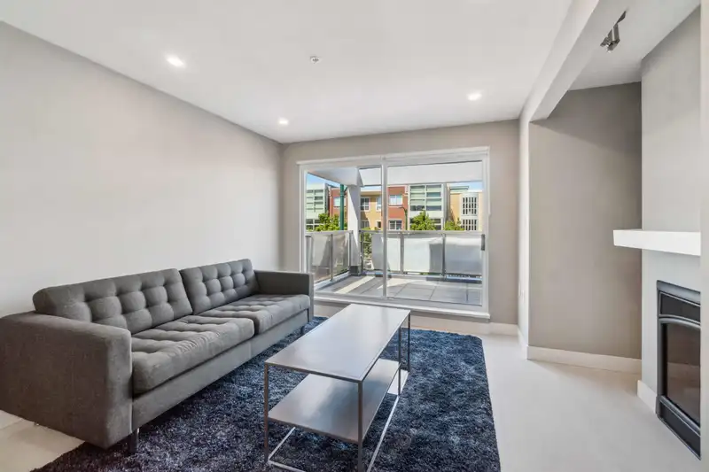1 2880 W 4TH AVENUE - photo 2 of 40