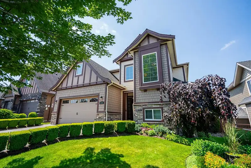 2163 RIESLING DRIVE - photo 1 of 30