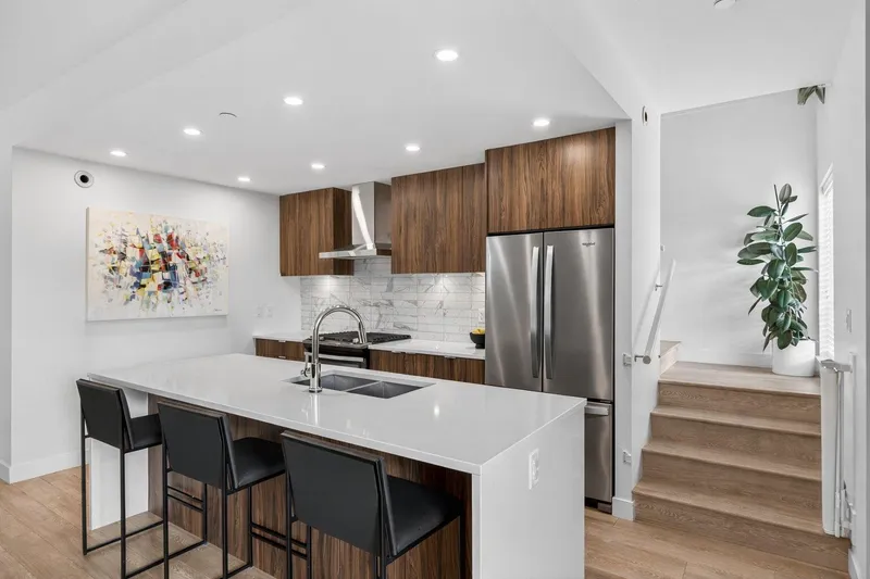 14 3596 SALAL DRIVE - photo 2 of 25