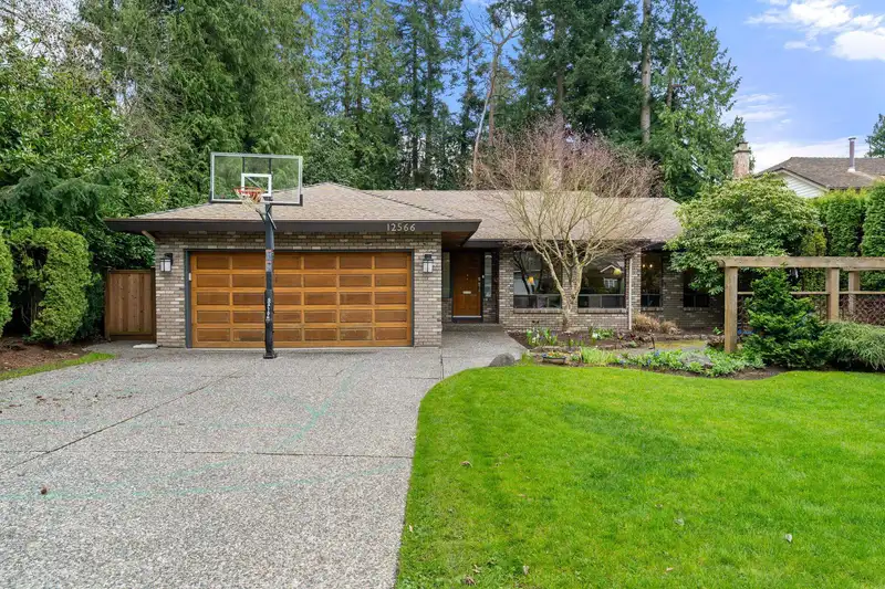 12566 21A AVENUE - photo 1 of 40