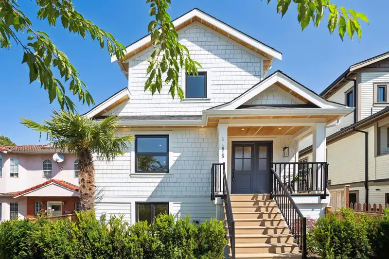 2 1915 E 3RD AVENUE - photo 1 of 21