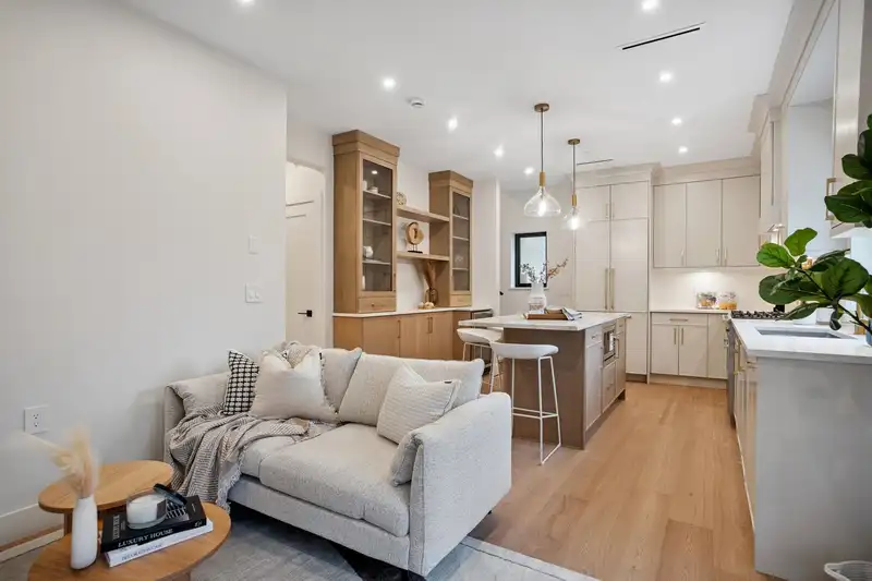 2 1915 E 3RD AVENUE - photo 3 of 21
