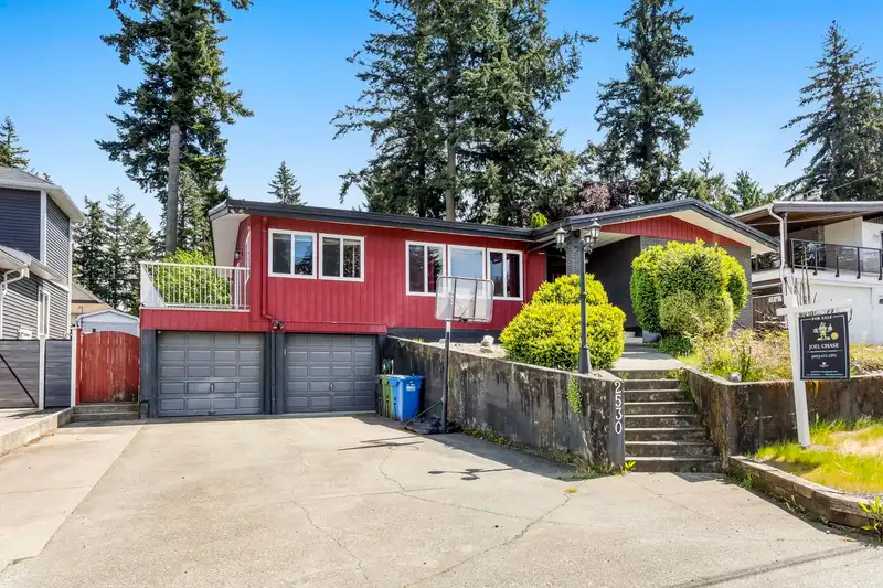 2530 MAGNOLIA CRESCENT - photo 1 of 32