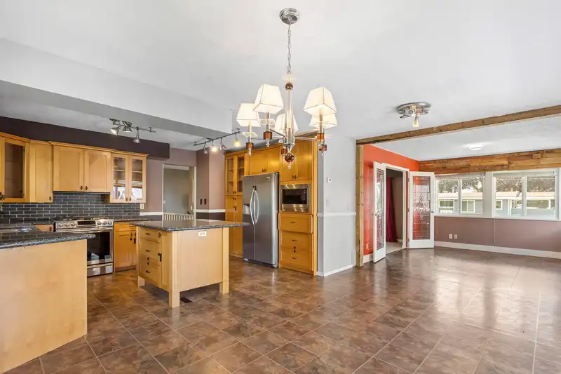 2530 MAGNOLIA CRESCENT - photo 4 of 32