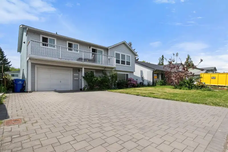 8683 TILSTON STREET - photo 2 of 40